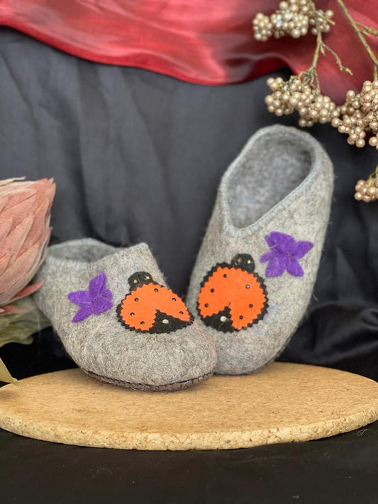 Chaussons mongols coccinelle